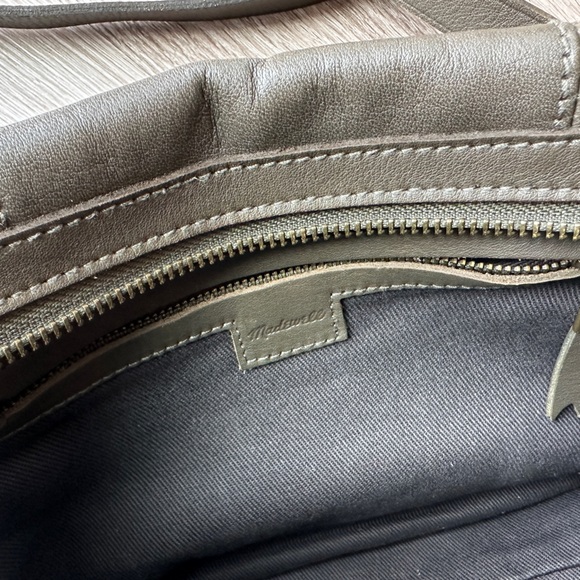 Madewell Leather Crossbody Bag - Picture 9 of 13